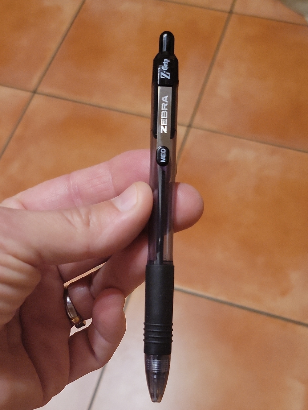 Z-grip Black Ink Retractable Ballpoint Pen Pack Of 19 New